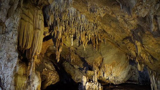 Kaeng Lawa Cave